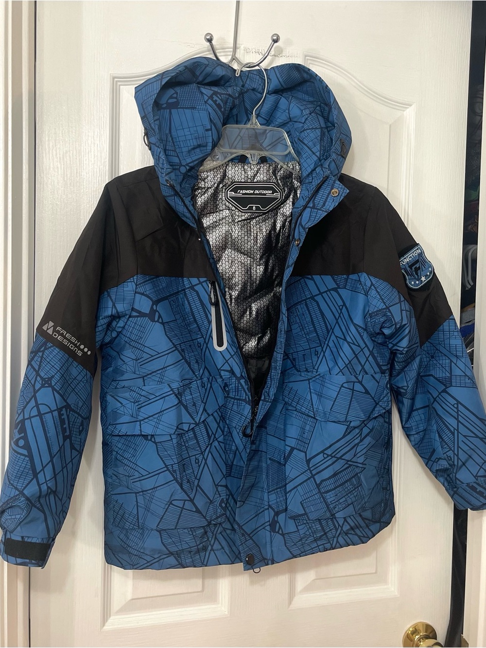 NWOT Kids Blue & Black Insulated Ski Jacket with Hood